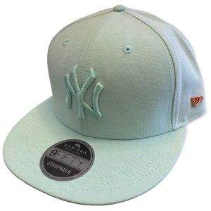 Rare Mint Green New York Yankess 950